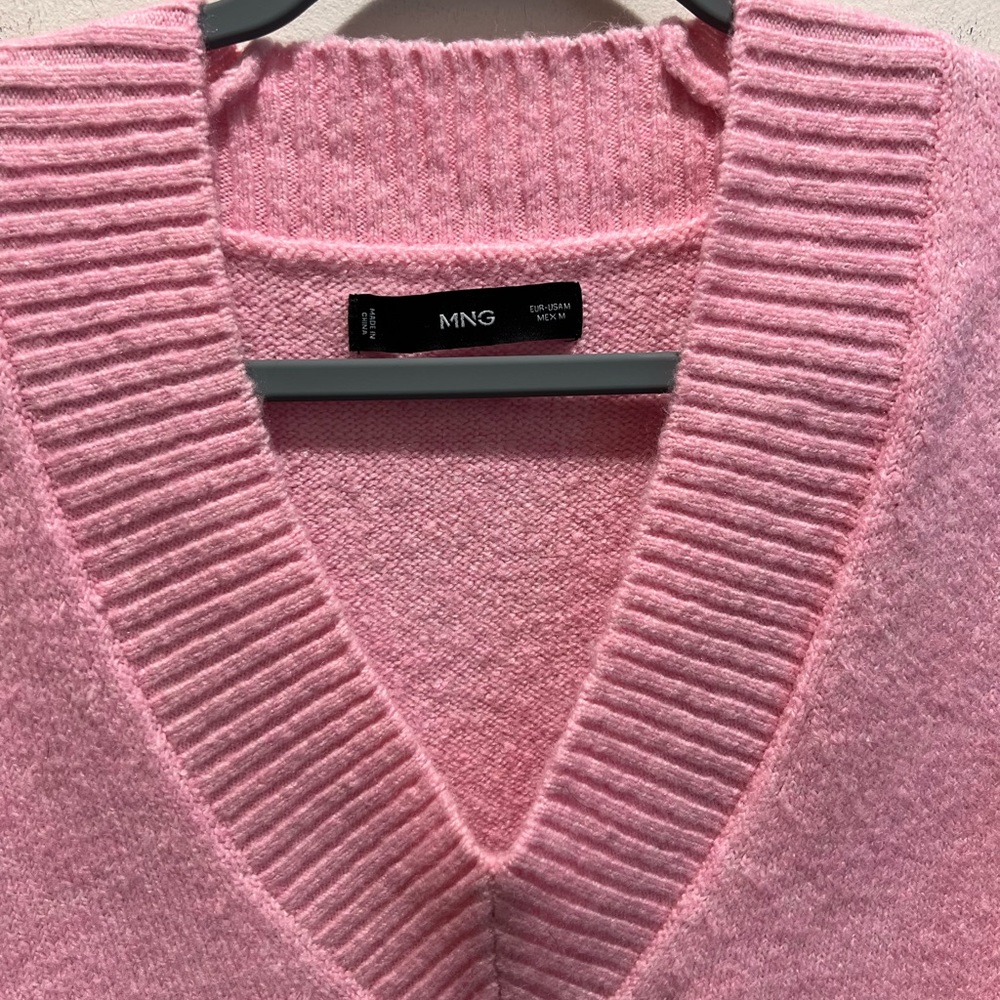 Mango oversized sweater - size medium - Picture 2 of 2